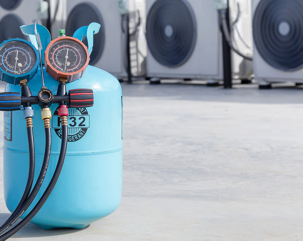 Air conditioning check service leak detection add refrigerant